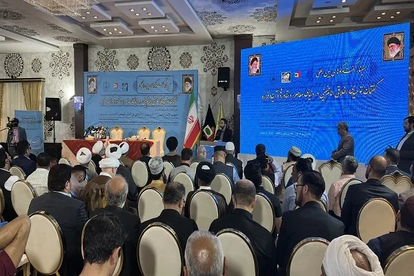 ویژگی‌های اخلاقی امام خمینی(ره)؛ از نوع دین‌باوری تا پرهیز از تبلیغ خویش