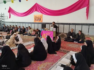 کرسی تلاوت قرآن کریم در پیهان ملایر‎