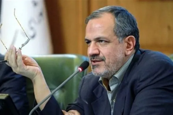 نقد سینمای انقلاب باید منطبق بر واقعیات باشد نه آرمان‌ها