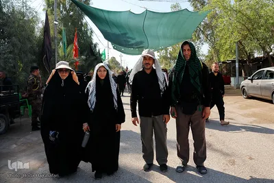 پیاده روی خانوادگی