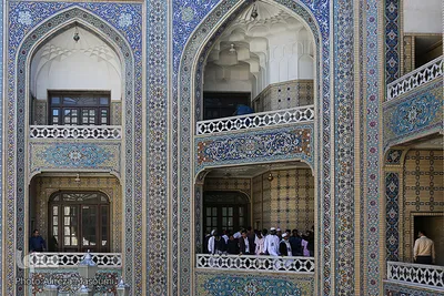 بازدید شرکت‌کنندگان مسابقات قرآن دانشجویان در حرم مطهر رضوی