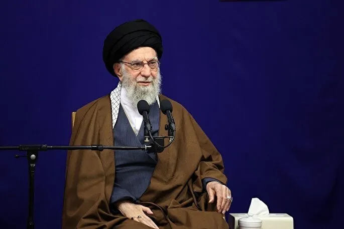 Ayatullah Khamenei amtaja Allamah Naeini kuwa Nguzo ya Kielimu katika Chuo cha Kale cha Najaf