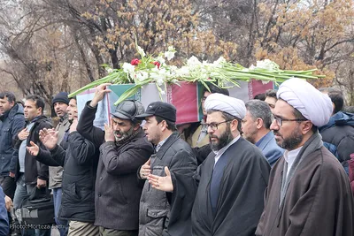 بدرقه دو شهید گمنام در دانشگاه تبریز