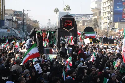 راهپیمایی شیرازی ها بر علیه اغتشاشگران