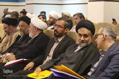آیین اختتامیه همایش بین‌المللی اندیشه‌های قرآنی آیت‌الله خامنه‌ای در حرم شاهچراغ(ع)
