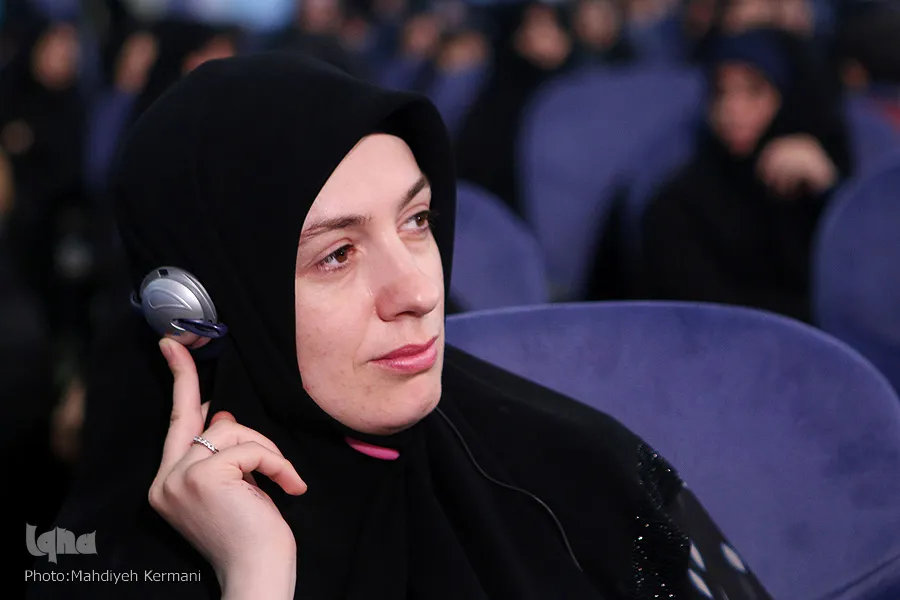 Urgensi Menghidupkan Ajaran-ajaran Al-Quran terkait dengan Peran Seorang Ibu