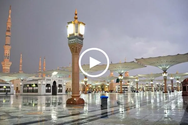 شاهد.. أمطار غزيرة تتساقط على المسجد النبوي