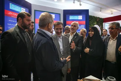 بازدید رئیس‌جمهور از نمایشگاه دستاوردهای جهاددانشگاهی