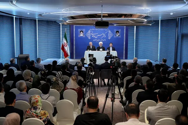 تاب‌آوری ما در مقابل فشارهای خارجی بیش از گذشته است/ ایرانیان مقیم خارج حاملان اسلام رحمانی هستند