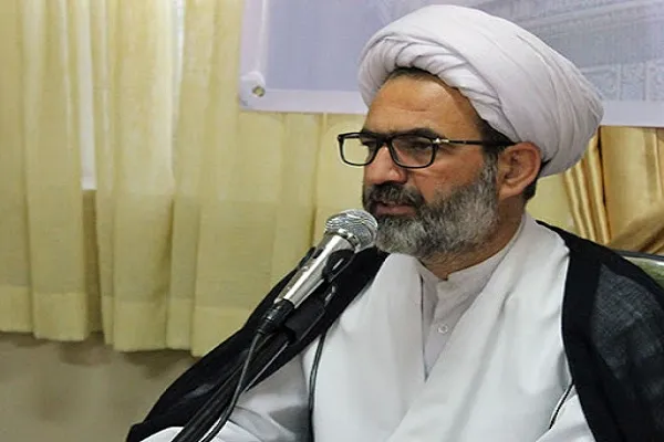 راه نجات از فتنه داشتن بصیرت و آگاهی است