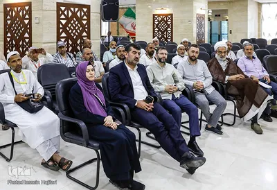 نشست حجاج خارجی در بعثه