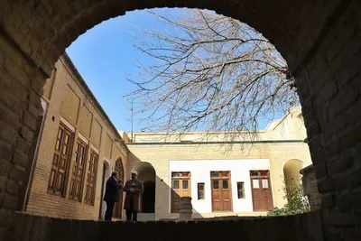 مستند صد سال تطور