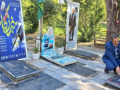 تجدید میثاق خبرنگاران و غبارروبی گلزار شهدای ملایر