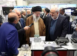 بازدید رهبر انقلاب از نمایشگاه توانمندی‌های تولید داخل