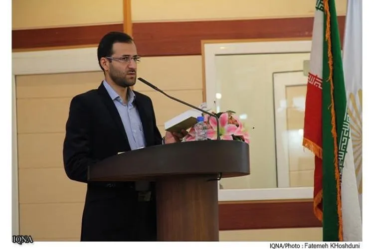 حضور نخبگان قرآنی در مساجد را جدی بگیریم