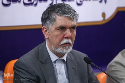 سیدعباس صالحی، وزیر فرهنگ و ارشاد اسلامی در مراسم  امضای تفاهم نامه همکاری بین جهاددانشگاهی و وزارت فرهنگ و ارشاد اسلامی