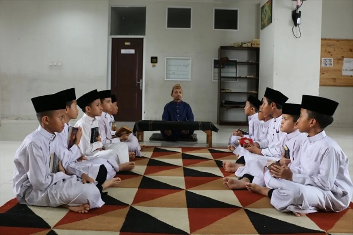 İndoneziyada Quran şəhərcikləri – Foto