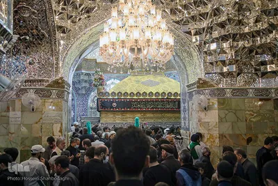 آیین تعویض پرچم حرم در شب وفات حضرت معصومه (سلام الله علیها)