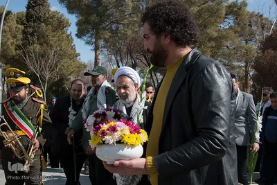 افتتاحیه معنوی جشنواره فیلم فجر در اصفهان