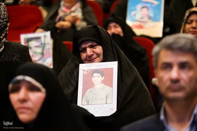 گزارش مراسم بزرگداشت آیت الله اشرفی اصفهانی و تشییع پیکر پاک شهید گمنام