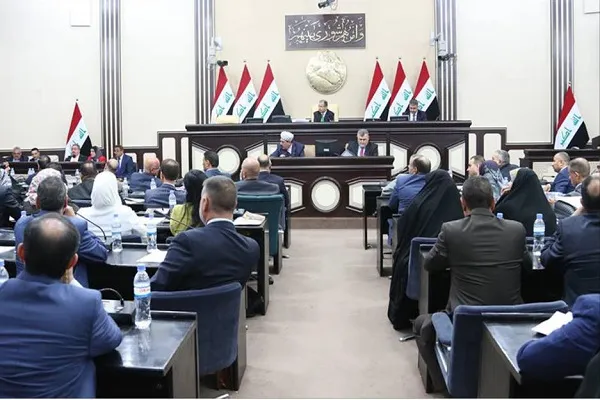 پارلمان عراق کلیه امتیازات مالی مقامات بلندپایه را لغو کرد