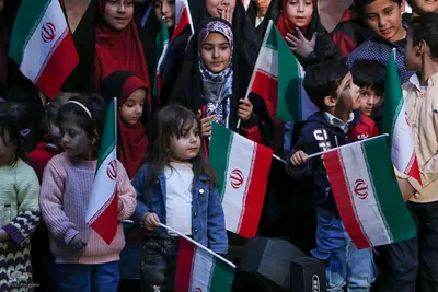 دورهمی خانوادگی بسیجیان شیراز