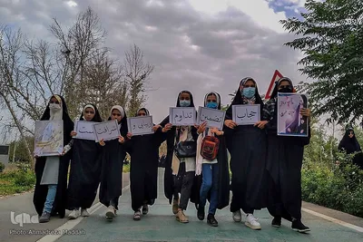 راهپیمایی خانوادگی «بانوان زهرایی» در پیاده راه سلامت بلوار شهید چمران شیراز 