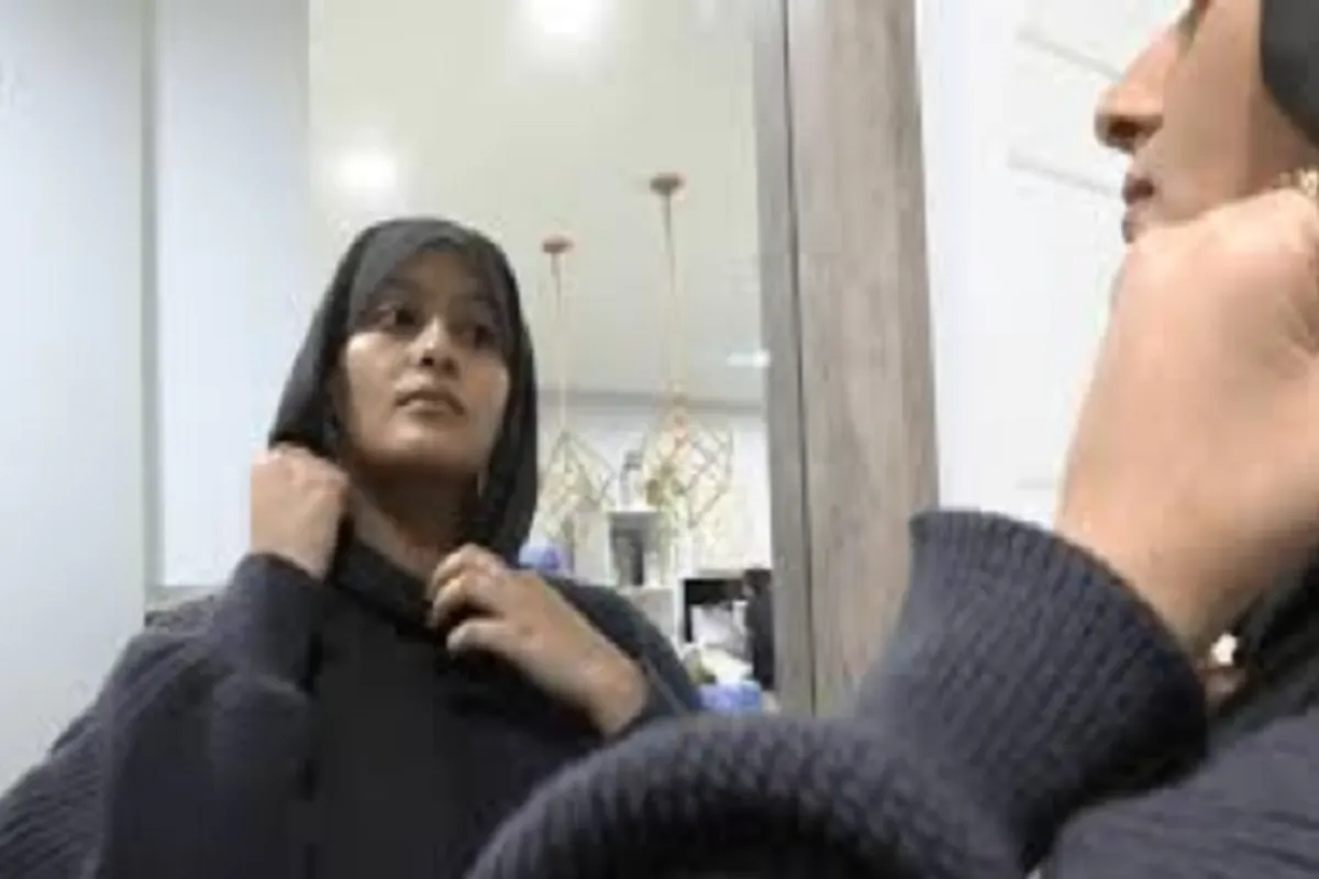 Canadian Muslim Sisters Say Wearing Hijab Has Helped Them Grow  