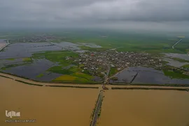 هشت روز از جاری شدن سیل در استان گلستان گذشت. حضور نیروهای مسلح و نظامی با تجهیزات مهندسی و استقرار بیمارستان‌های صحرایی پس از دستور مقام معظم رهبری در خصوص ضرورت گسیل امکانات بیشتر نیروهای مسلح به مناطق سیل‌زده، تأثیر خوبی در امدادرسانی به مردم سیل‌زده داشته است.
