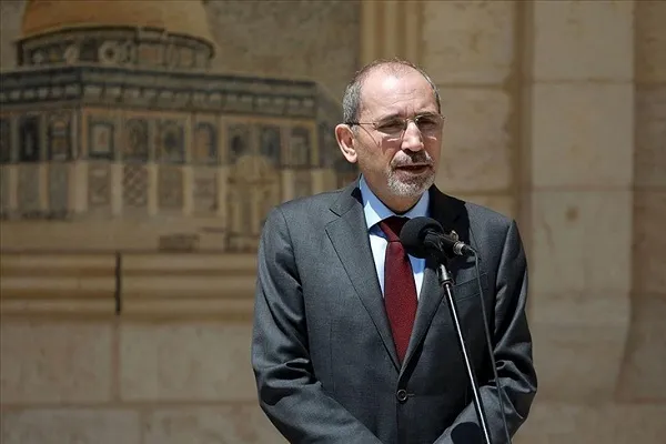 Ürdün Dışişleri Bakanı: İsrail'in saldırıları bölgeyi uçuruma sürüklüyor