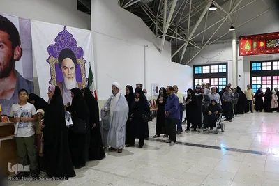 شور انتخابات در گلستان شهدای اصفهان