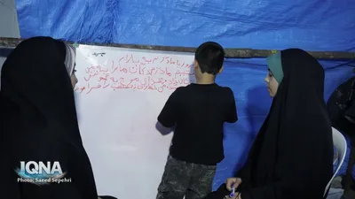 خدمت‌رسانی موکب بسیج دانشجویی ملایر به مردم