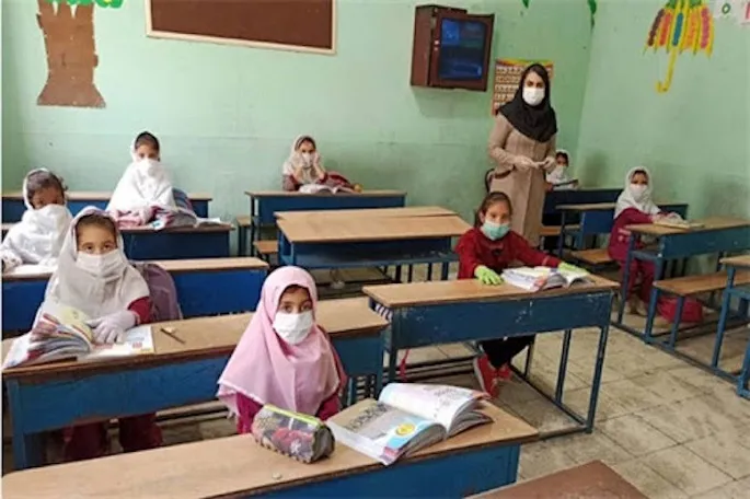 نکات بهداشتی و استفاده از ماسک به فرزندان گوشزد شود