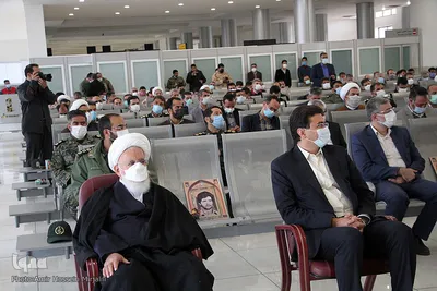 آيين استقبال نمادين از ورود تاريخي امام(ره) در فرودگاه شهيد صدوقي يزد‎‎