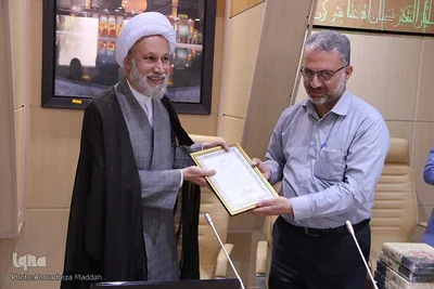 دیدار اعضاء خیریه ملی ناجیان ماندگار بهشت فارس با آیت الله دژکام‎‎
