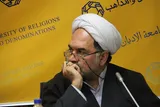 خبر را مقدس بدارید