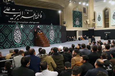 دومین شب مراسم عزاداری حضرت فاطمه‌زهرا (س) در حسینیه امام خمینی(ره)
