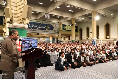 دیدار هزاران نفر از بسیجیان با رهبر انقلاب