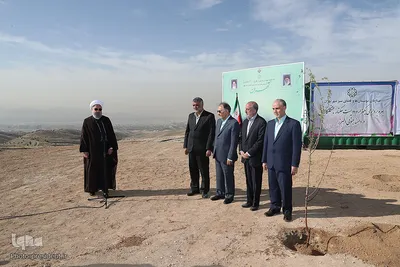 کاشت نهال توسط رییس جمهور به مناسبت گرامیداشت روز درختکاری	
