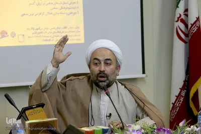  حجت‌الاسلام والمسلمین محمدرضا زائری، کارشناس دینی