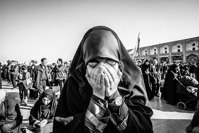 تجمع سوگواران امام خامنه‌ای در میدان امام اصفهان