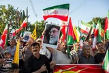 تجمع قزوینی‌ها برای تقدیر از نیروهای مسلح