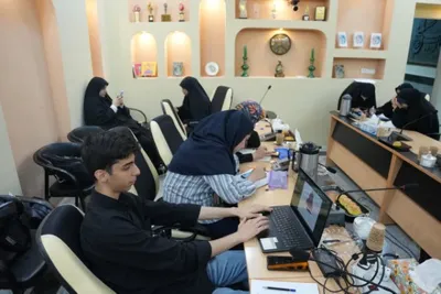 کارگاه دو روزه طراحی پوستر با عنوان «نقش عشق»