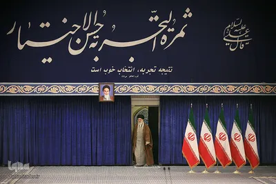 حضور رهبر معظم انقلاب در پای صندوق رأی