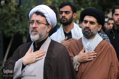 دسته عزاداری دانشجویان از دانشگاه تهران تا حسینیه امام خمینی (ره)