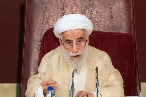 قدردانی آیت الله جنتی از رسانه ملی برای پوشش خوب مراسم  عرفه