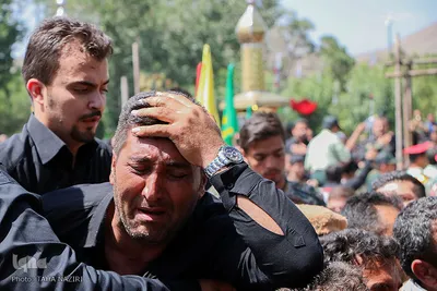 تشییع پیکر شهید علی‌اکبر معصومی‌نژاد در اراک/عکاس:طاها نظیری