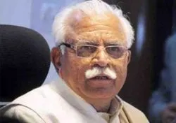 জনসম্মুখে নামাজ নিয়ে ভারতীয় মুখ্যমন্ত্রীর বেফাঁস মন্তব্যে তোলপাড়