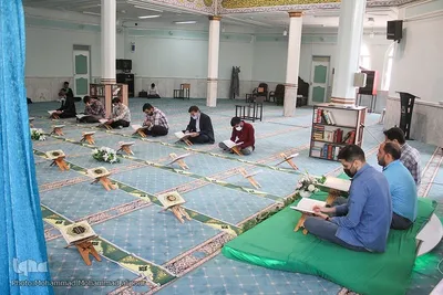 کرسی تلاوت قرآن در دانشگاه علوم پزشکی اهواز