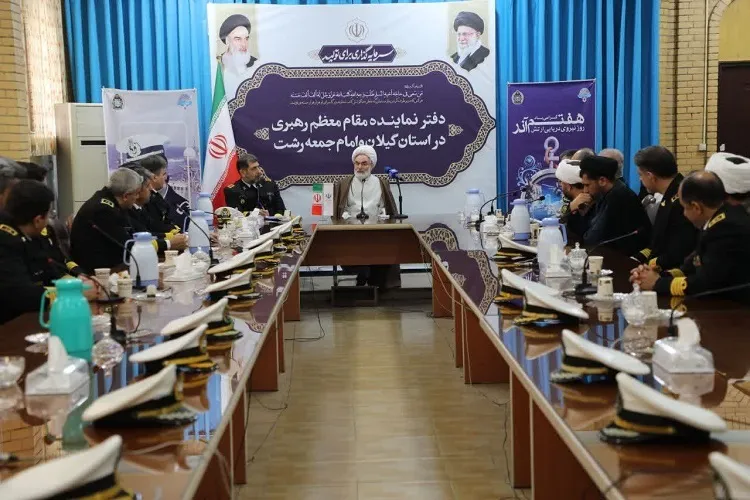 نیروی دریایی ایران با صلابت از آبراه‌ها پاسداری می‌کند